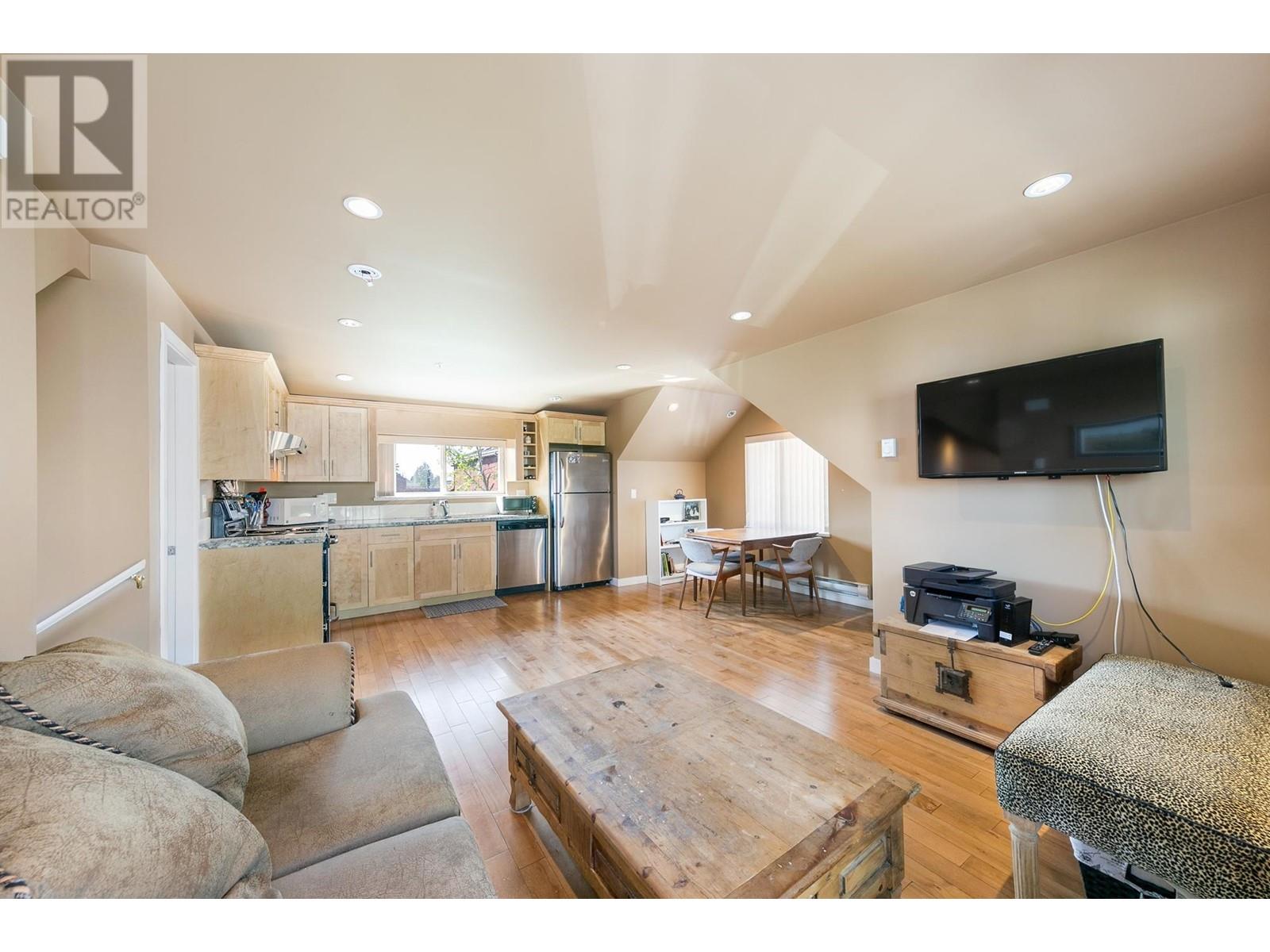 4826 Slocan Street, Vancouver, British Columbia  V5R 2A3 - Photo 32 - R2822557