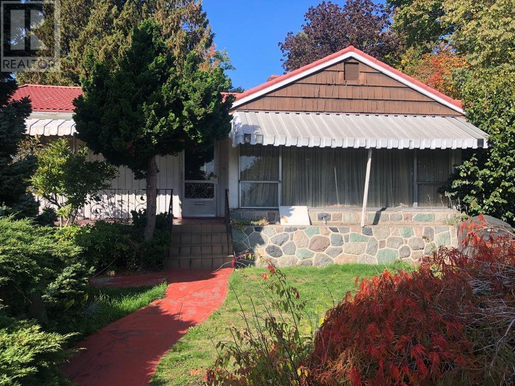 8515 Royal Oak Avenue, Burnaby, British Columbia  V5J 4L5 - Photo 1 - R2822296