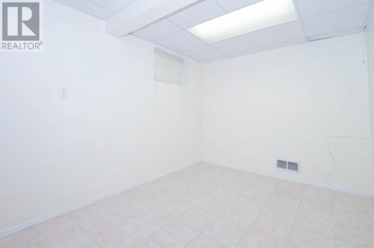 6176 Elgin Avenue, Burnaby, British Columbia  V5H 3S4 - Photo 18 - R2821010