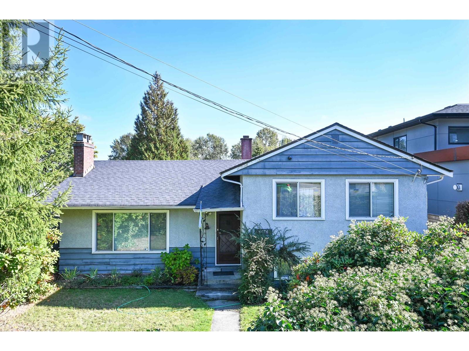 6176 Elgin Avenue, Burnaby, British Columbia  V5H 3S4 - Photo 2 - R2821010