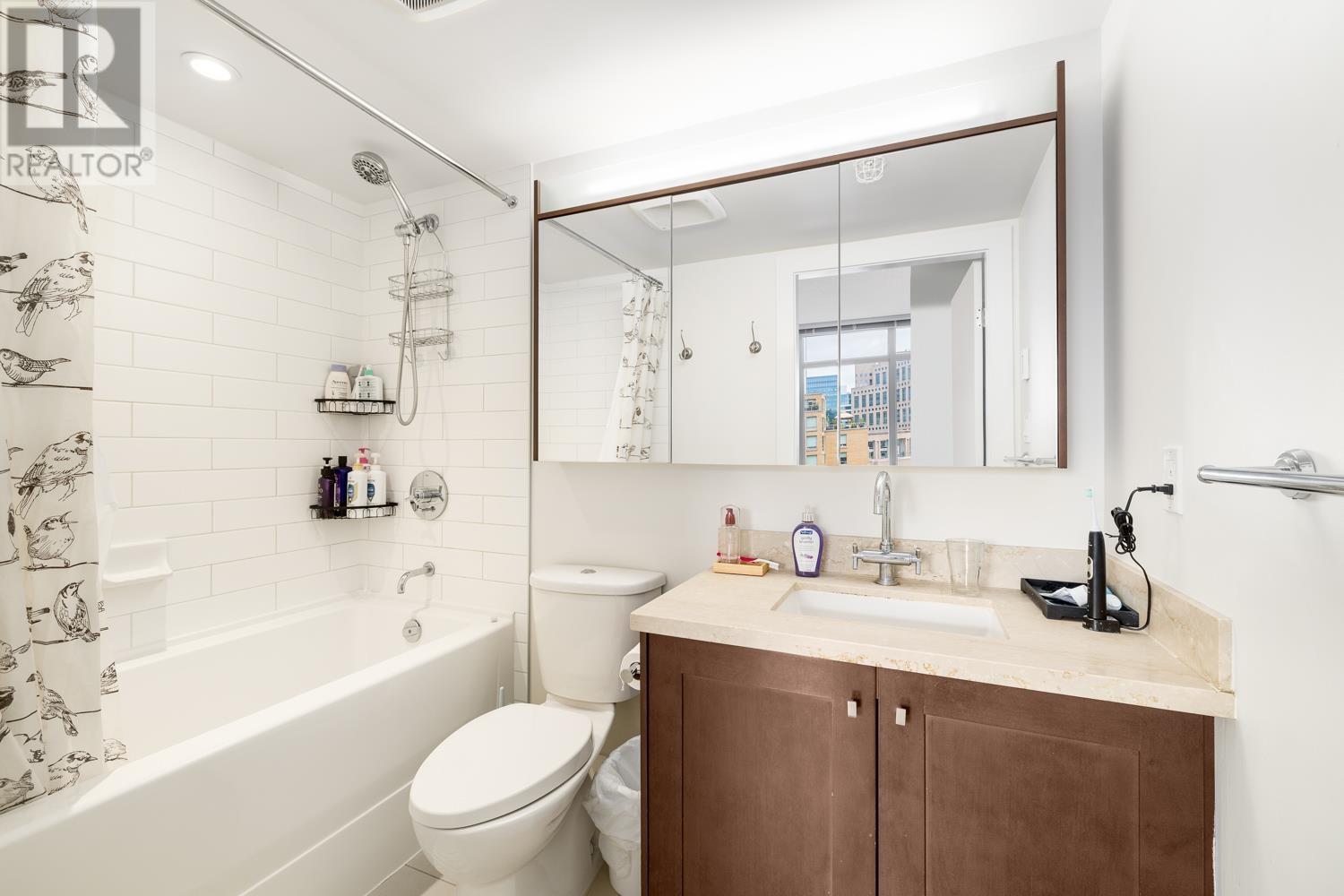 1705 888 Homer Street, Vancouver, British Columbia  V6B 0H7 - Photo 14 - R2822641