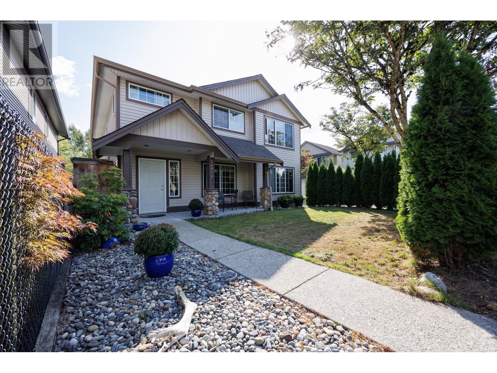 24014 110 Avenue, Maple Ridge, British Columbia  V2W 1H7 - Photo 5 - R2822375