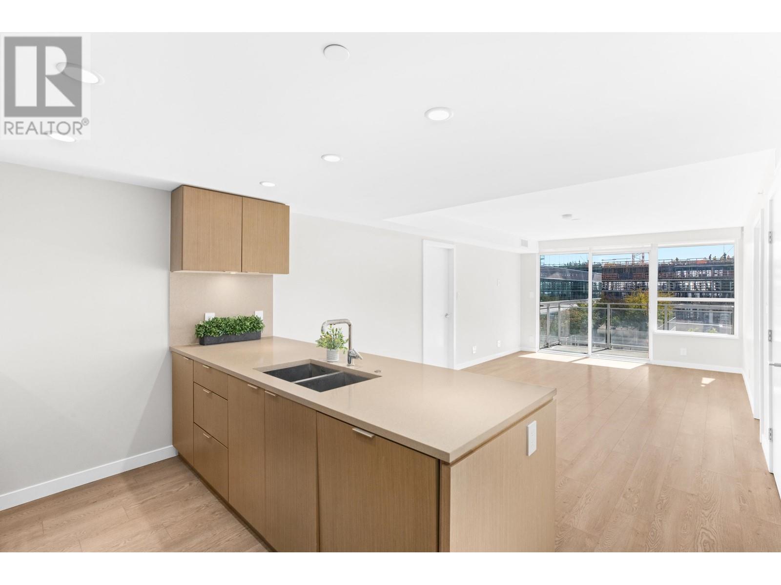 503 125 E 14th Street, North Vancouver, British Columbia  V7L 0E6 - Photo 7 - R2822693