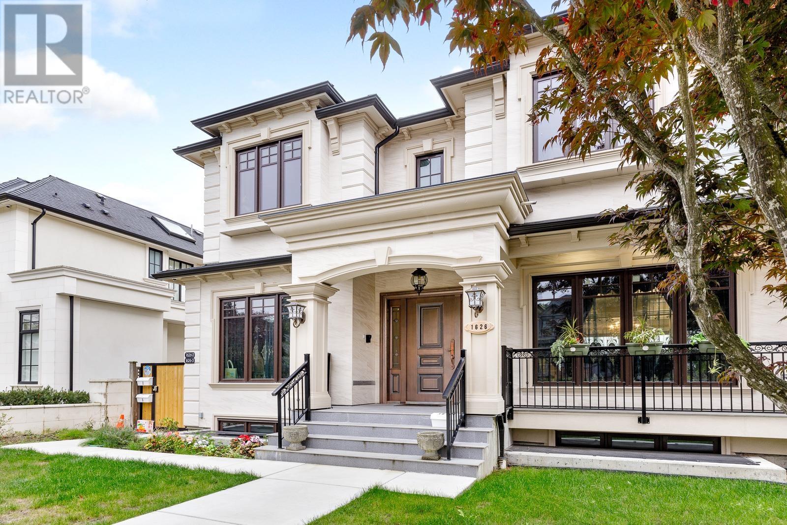 1626 W 58th Avenue, Vancouver, British Columbia  V6P 1W9 - Photo 2 - R2822682