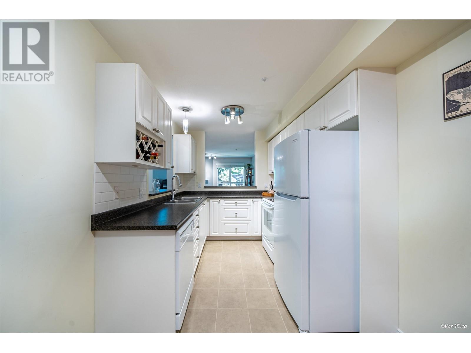 132 2980 Princess Crescent, Coquitlam, British Columbia  V3B 7R4 - Photo 8 - R2822681