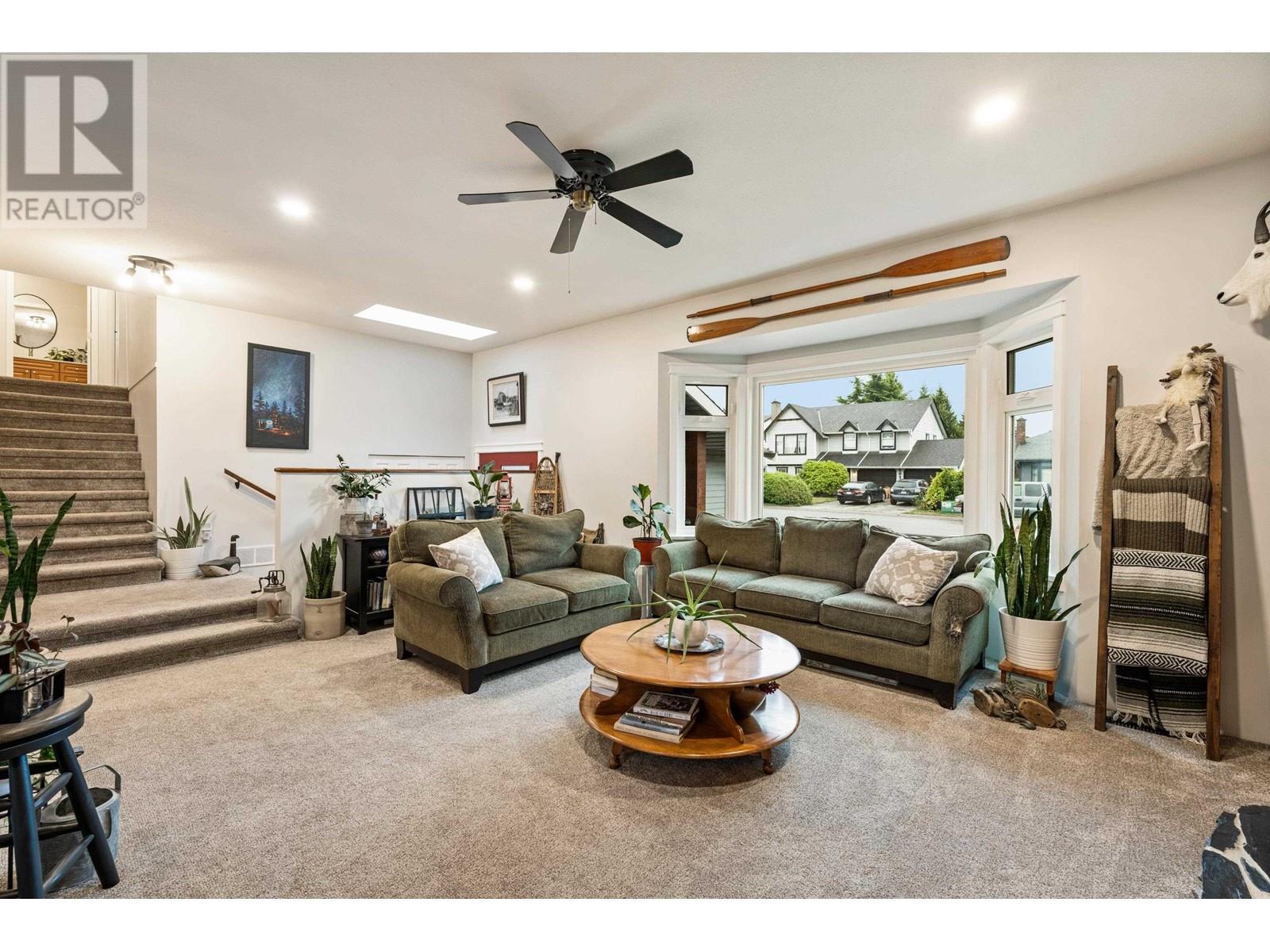 20335 Dale Drive, Maple Ridge, British Columbia  V2X 8V6 - Photo 6 - R2820935