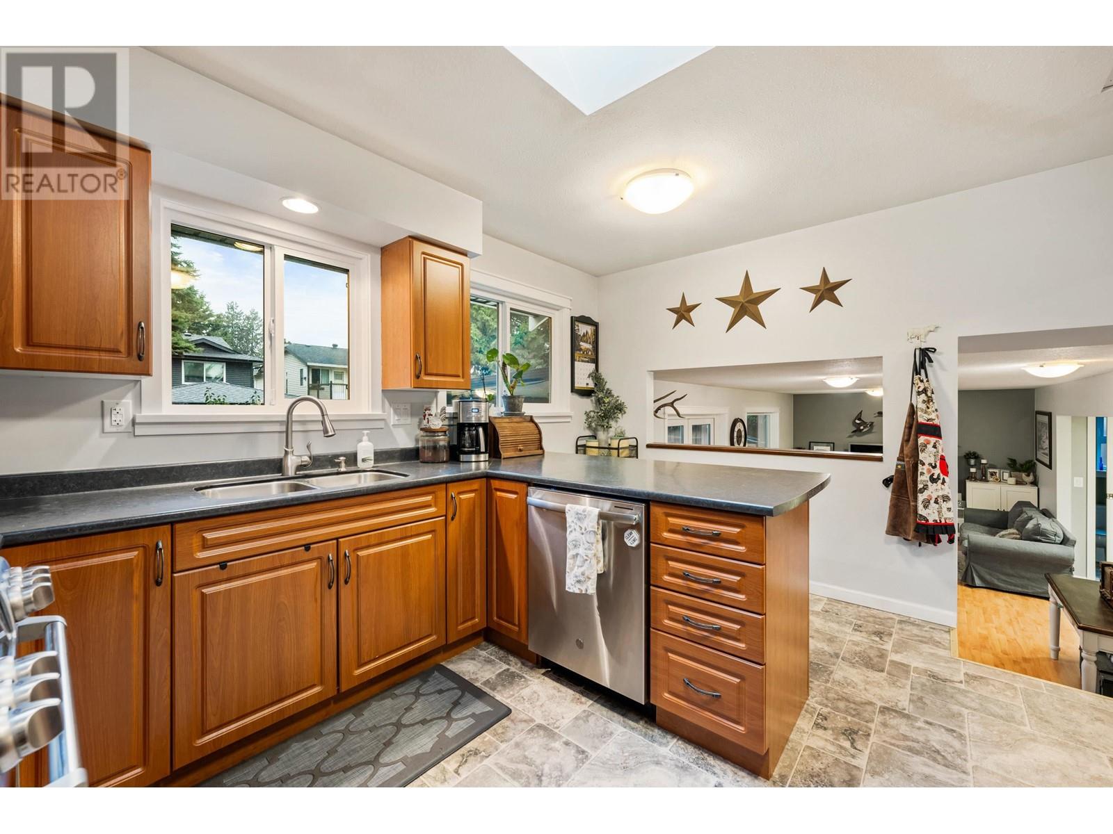 20335 Dale Drive, Maple Ridge, British Columbia  V2X 8V6 - Photo 12 - R2820935
