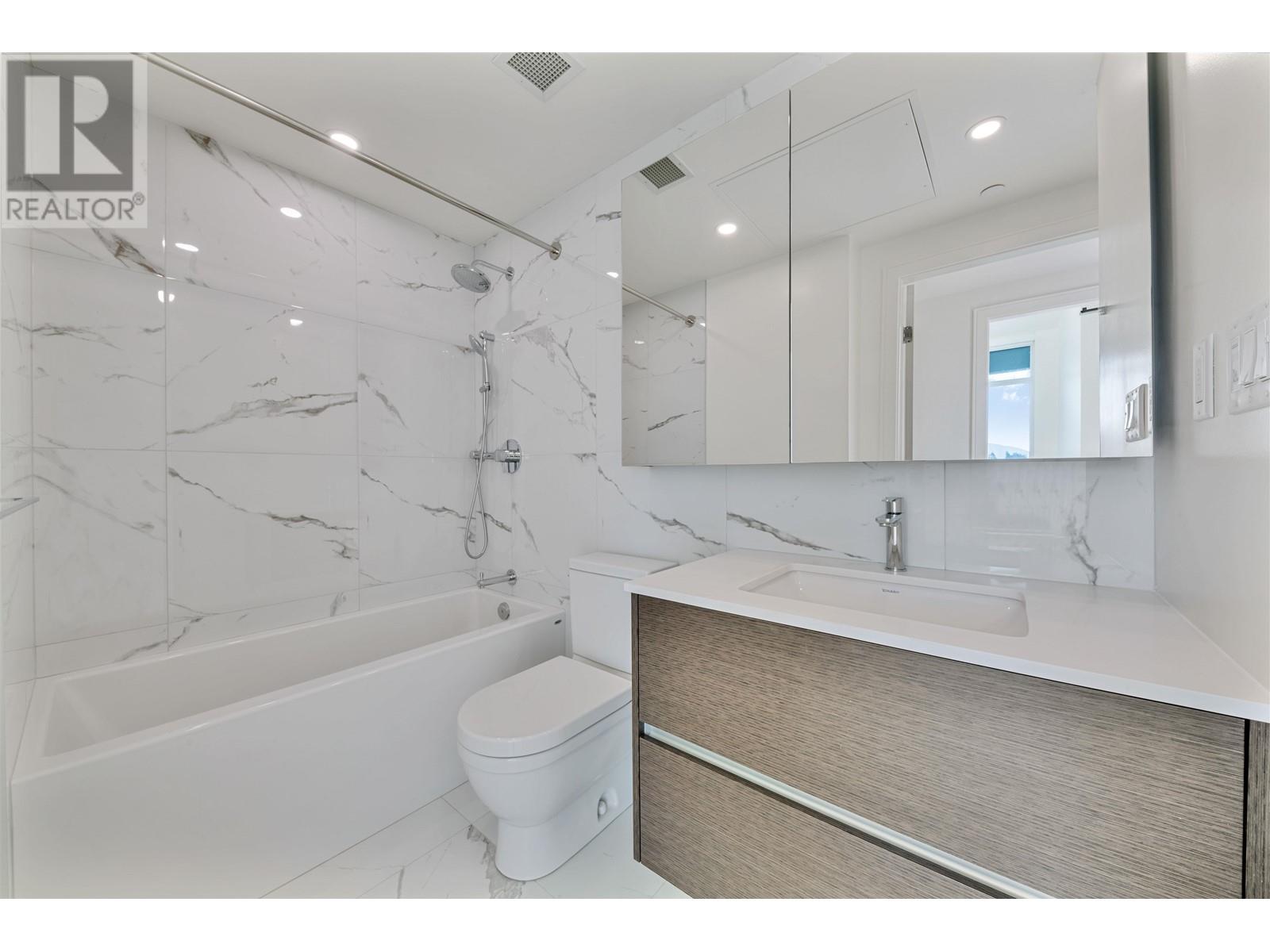 2007 200 Klahanie Court, West Vancouver, British Columbia  V7P 3P5 - Photo 10 - R2822707