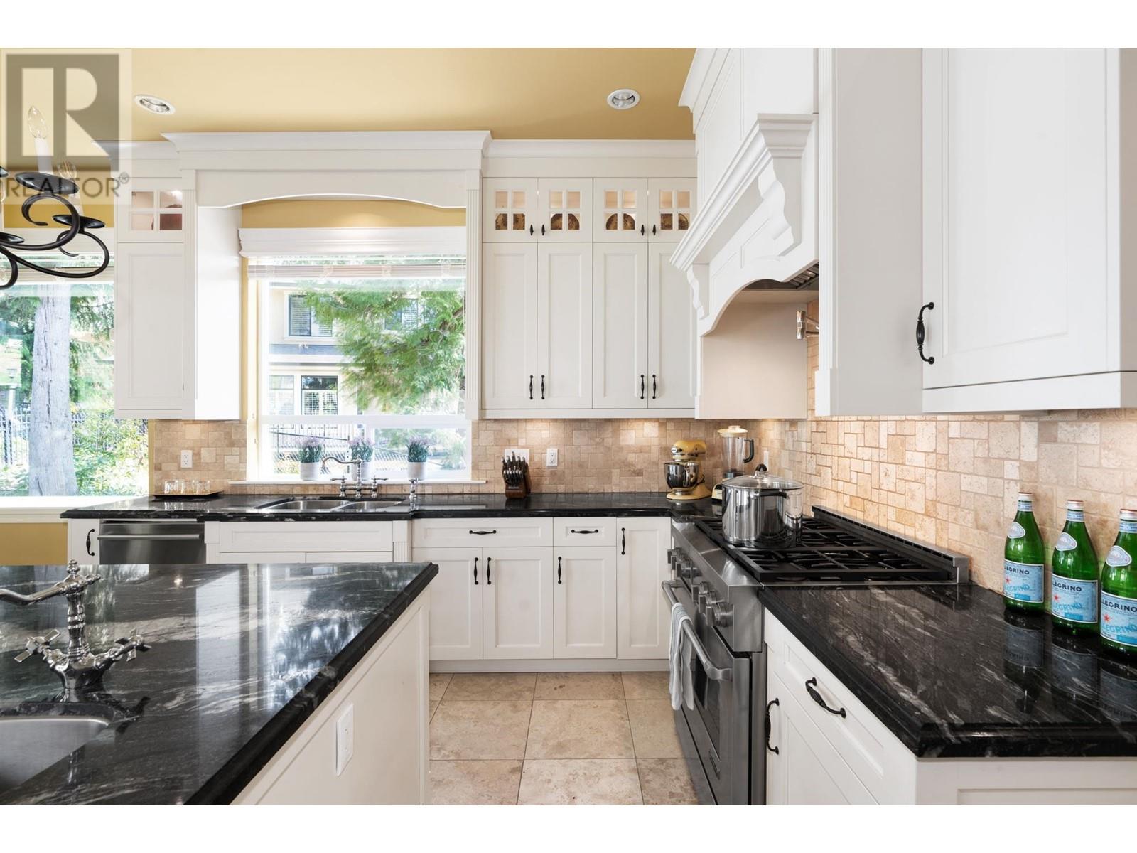 1483 Crystal Creek Drive, Port Moody, British Columbia  V3H 0A3 - Photo 8 - R2802039