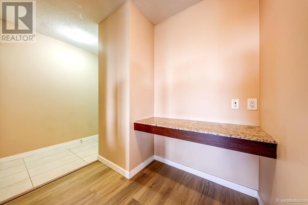 1105 9888 Cameron Street, Burnaby, British Columbia  V3J 0A4 - Photo 13 - R2821023