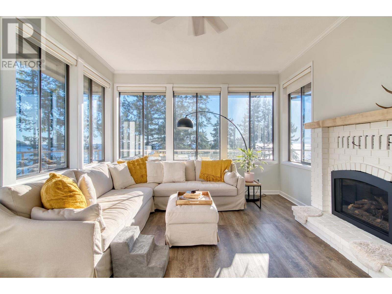 7073 Dale Road, Sechelt, British Columbia  V7Z 0N2 - Photo 13 - R2822191