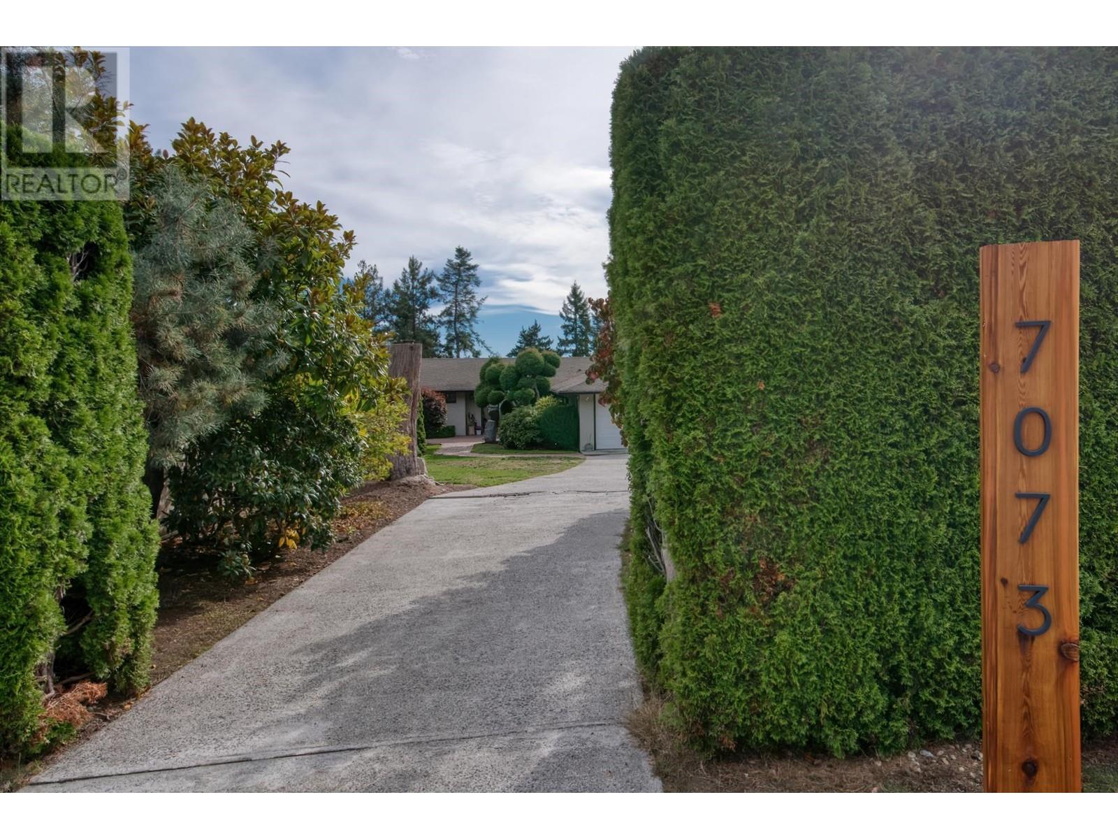 7073 Dale Road, Sechelt, British Columbia  V7Z 0N2 - Photo 39 - R2822191