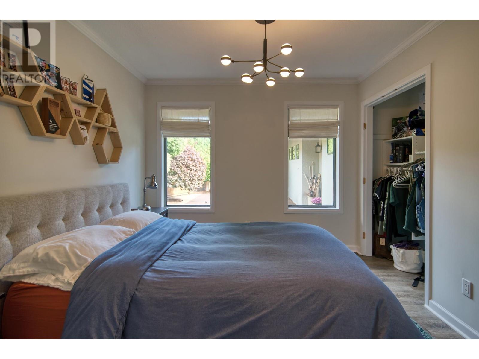 7073 Dale Road, Sechelt, British Columbia  V7Z 0N2 - Photo 30 - R2822191