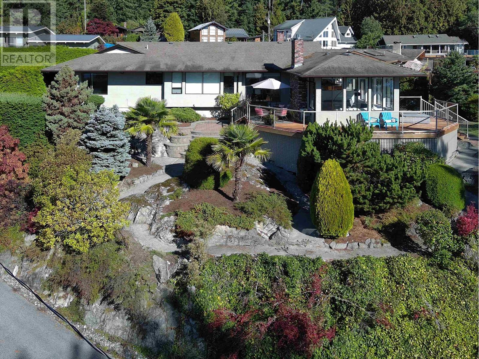 7073 Dale Road, Sechelt, British Columbia  V7Z 0N2 - Photo 33 - R2822191