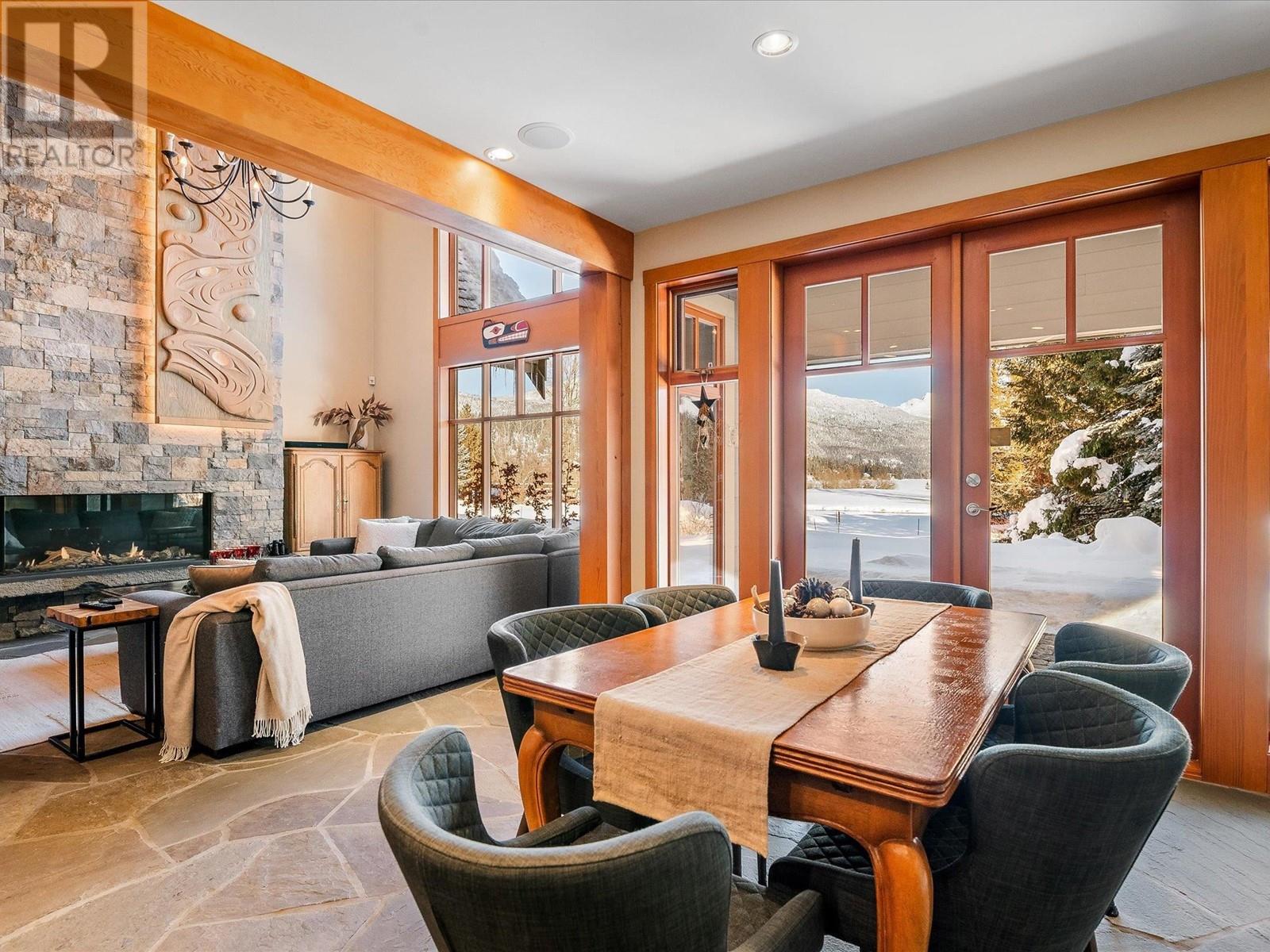 8378 Glen Abbey Lane, Whistler, British Columbia  V8E 1J7 - Photo 5 - R2821541