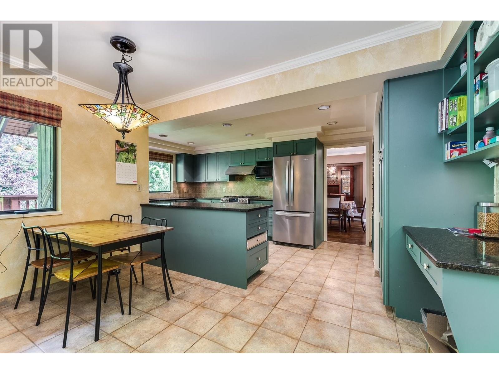 3990 Sunnycrest Drive, North Vancouver, British Columbia  V7R 3C9 - Photo 15 - R2794448