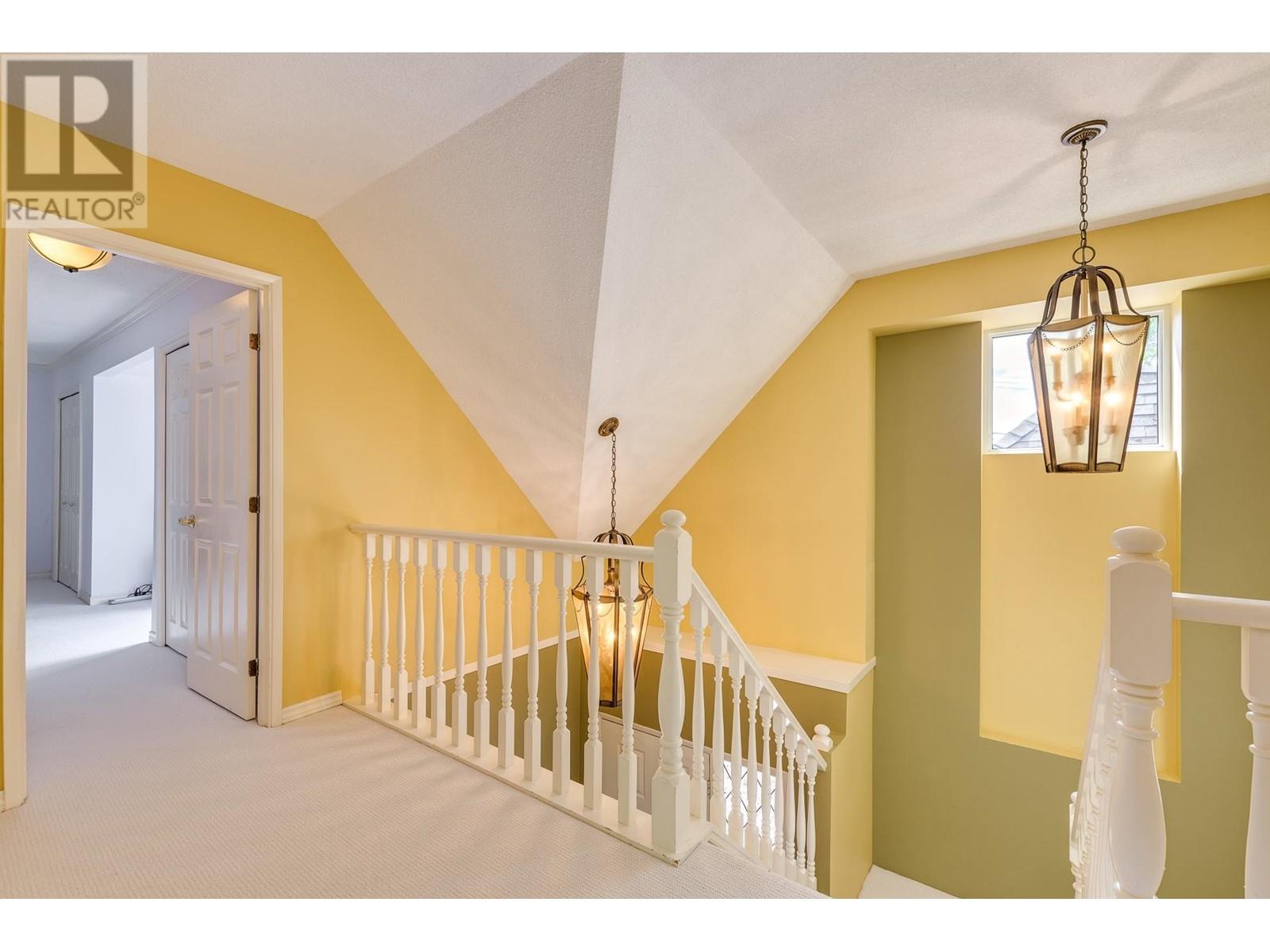 3990 Sunnycrest Drive, North Vancouver, British Columbia  V7R 3C9 - Photo 25 - R2794448