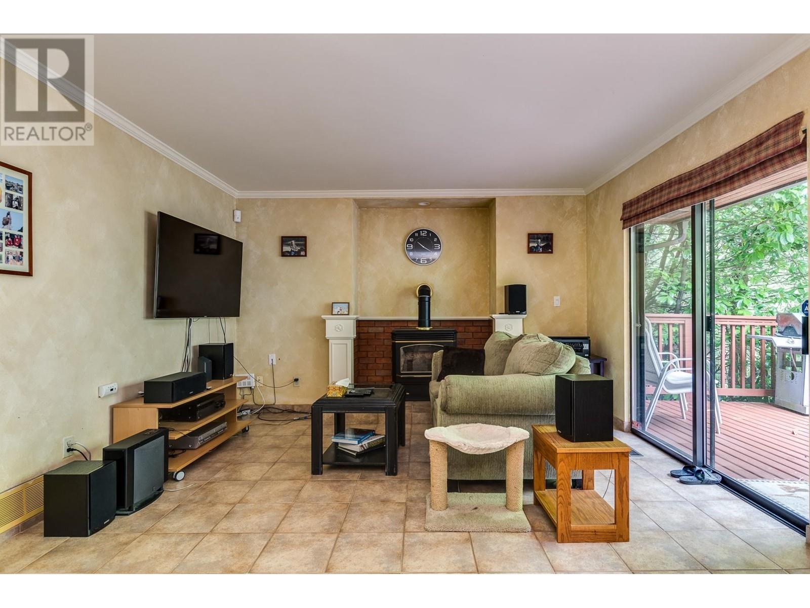 3990 Sunnycrest Drive, North Vancouver, British Columbia  V7R 3C9 - Photo 18 - R2794448