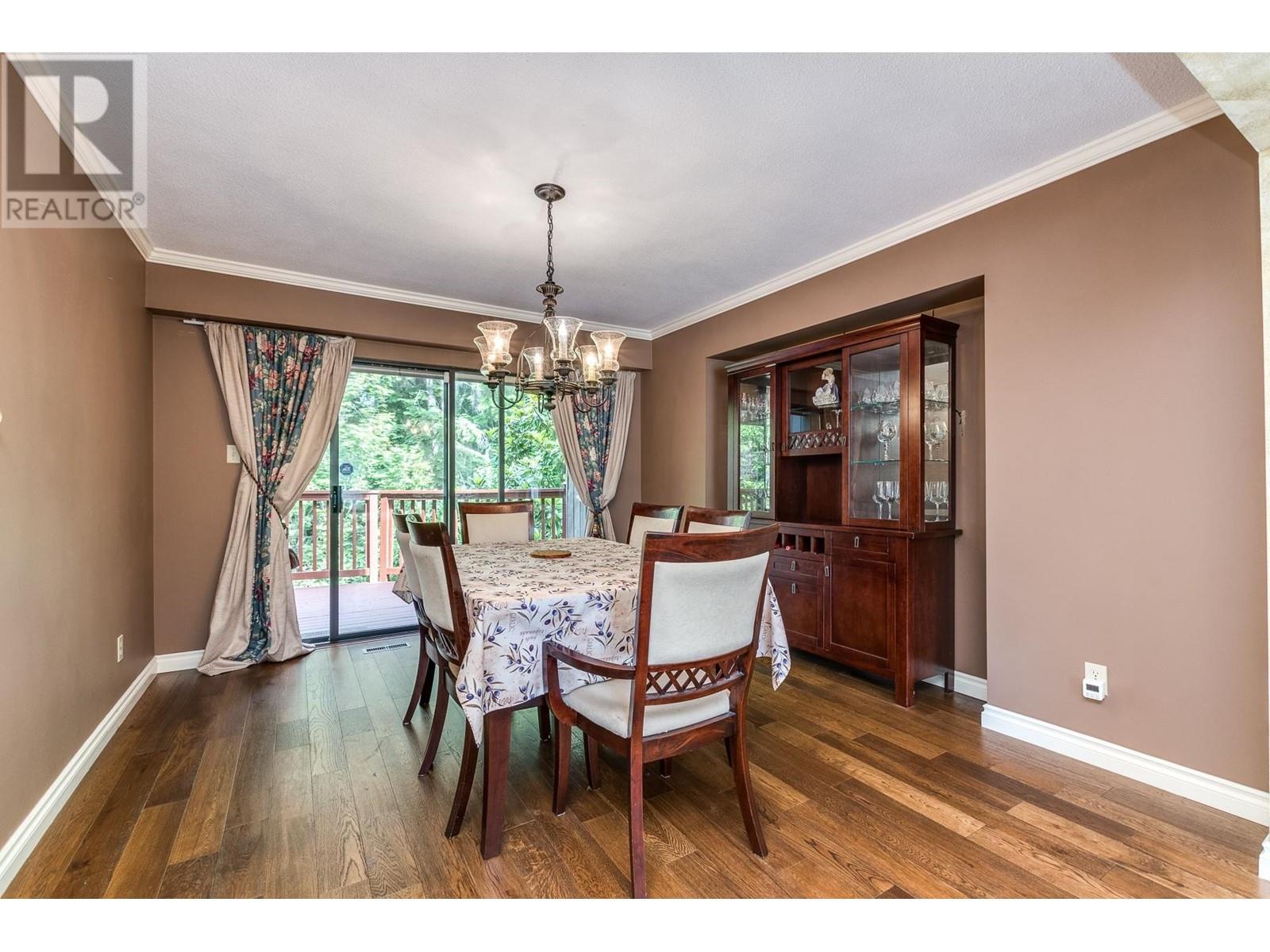 3990 Sunnycrest Drive, North Vancouver, British Columbia  V7R 3C9 - Photo 12 - R2794448