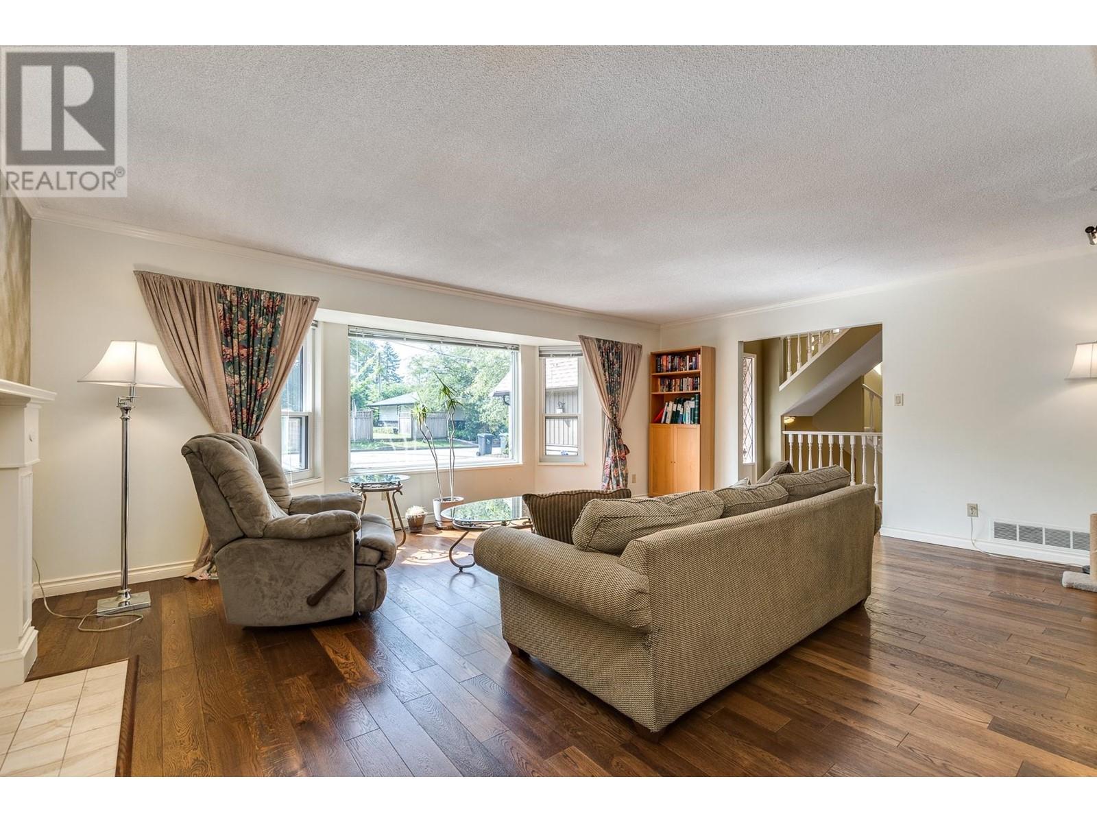 3990 Sunnycrest Drive, North Vancouver, British Columbia  V7R 3C9 - Photo 10 - R2794448