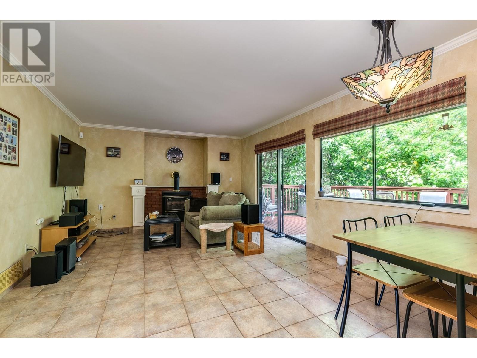 3990 Sunnycrest Drive, North Vancouver, British Columbia  V7R 3C9 - Photo 17 - R2794448