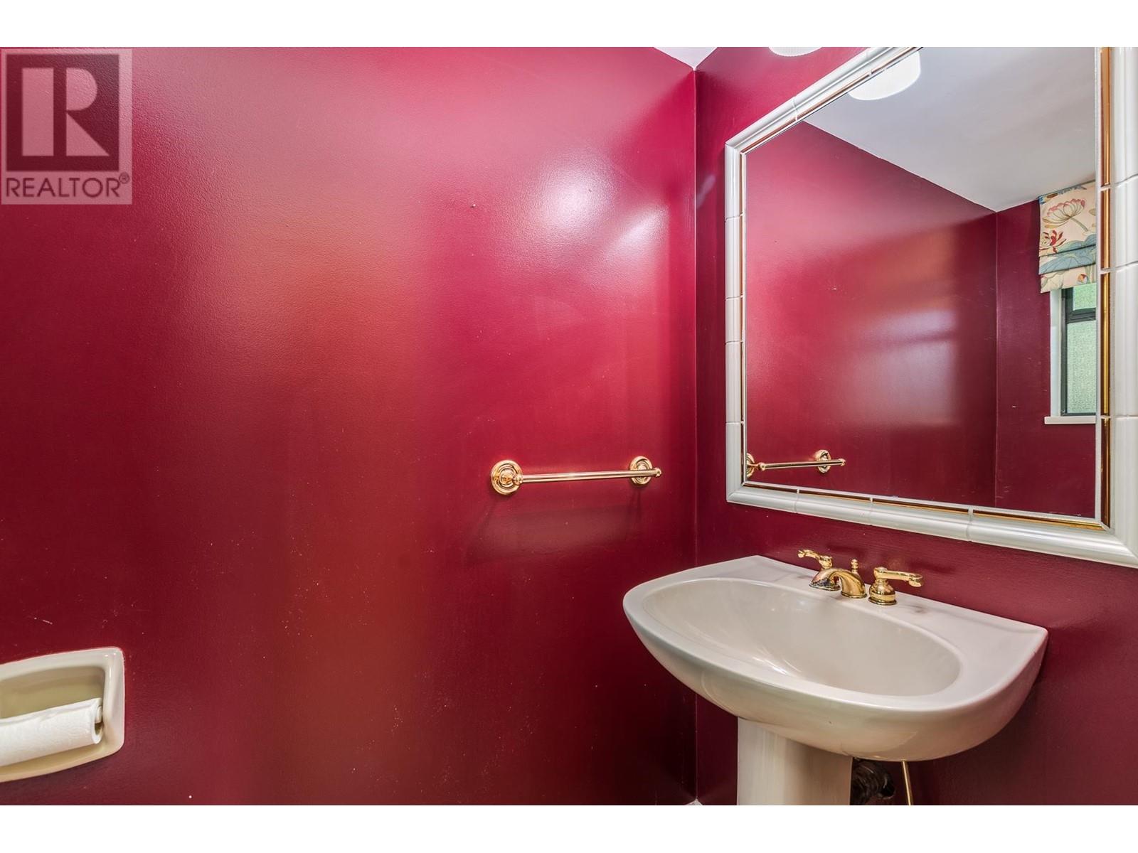 3990 Sunnycrest Drive, North Vancouver, British Columbia  V7R 3C9 - Photo 20 - R2794448
