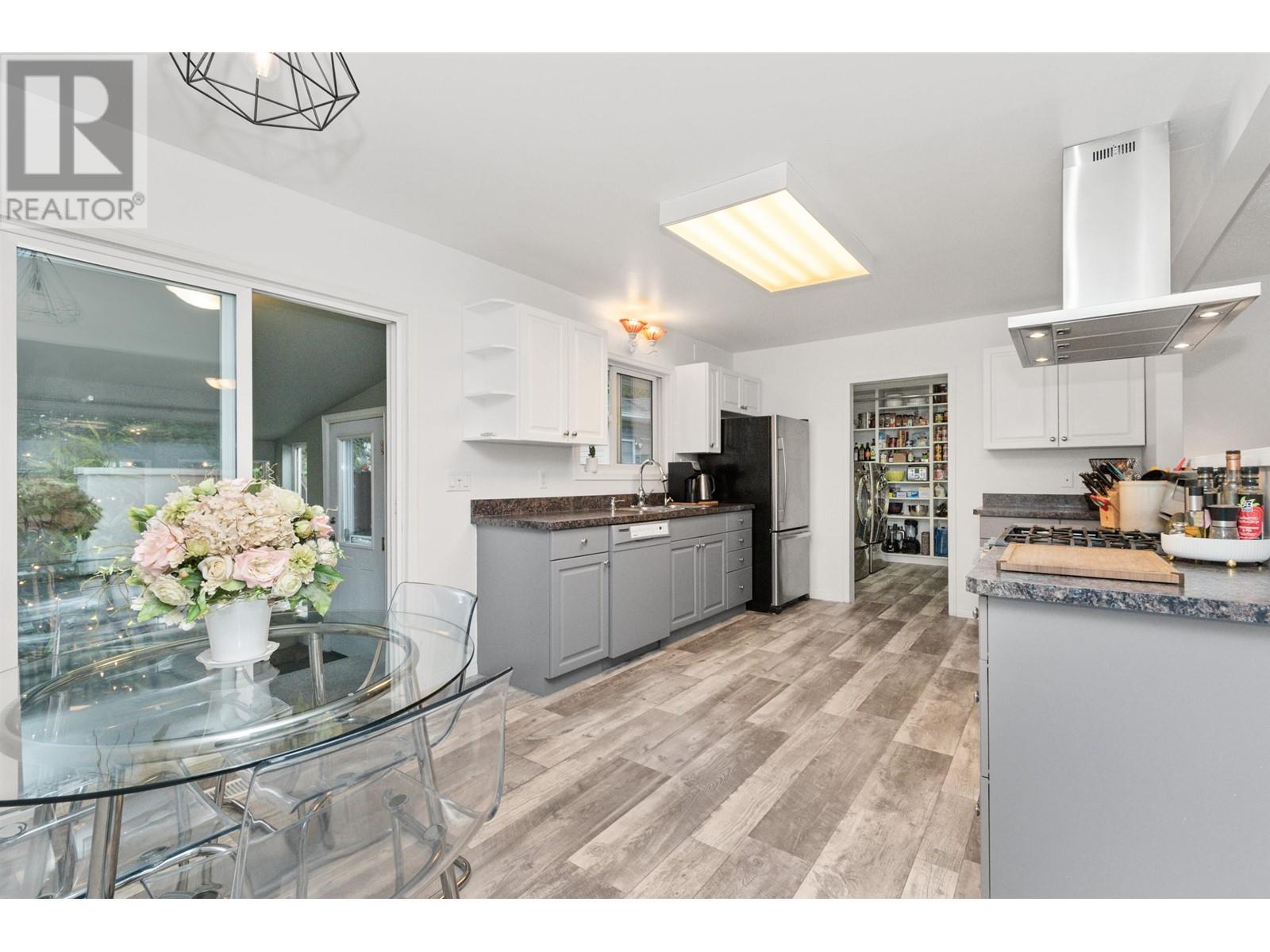22634 123 Avenue, Maple Ridge, British Columbia  V2X 4E2 - Photo 5 - R2819063