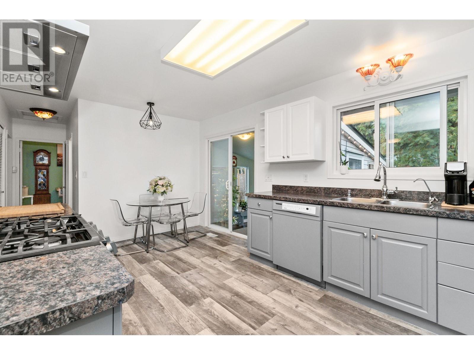 22634 123 Avenue, Maple Ridge, British Columbia  V2X 4E2 - Photo 8 - R2819063