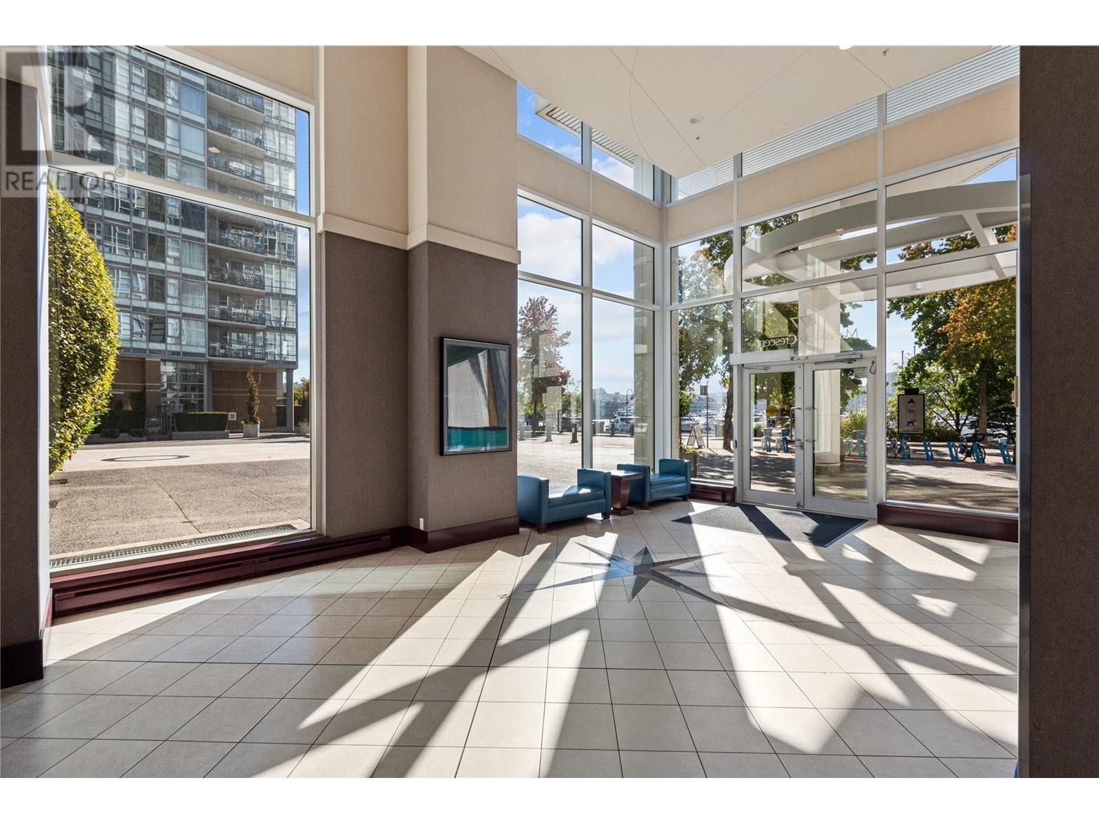 1801 1077 Marinaside Crescent, Vancouver, British Columbia  V6Z 2Z5 - Photo 2 - R2822535