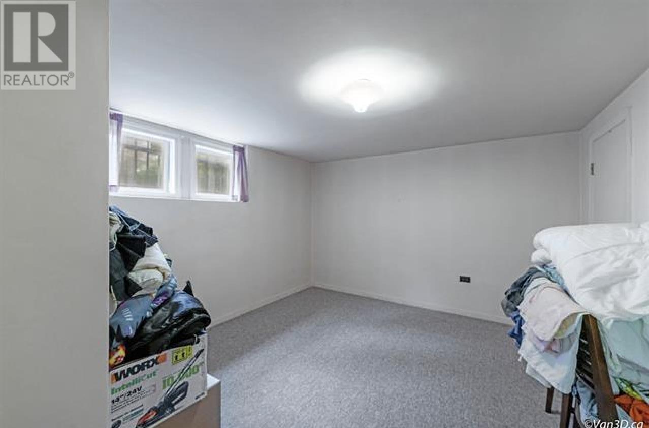 7989 Mcgregor Avenue, Burnaby, British Columbia  V5J 4H4 - Photo 18 - R2822716