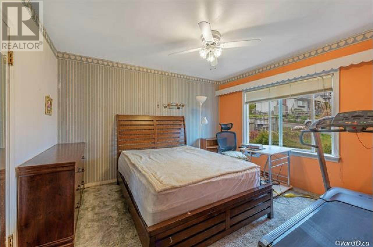 7989 Mcgregor Avenue, Burnaby, British Columbia  V5J 4H4 - Photo 15 - R2822716
