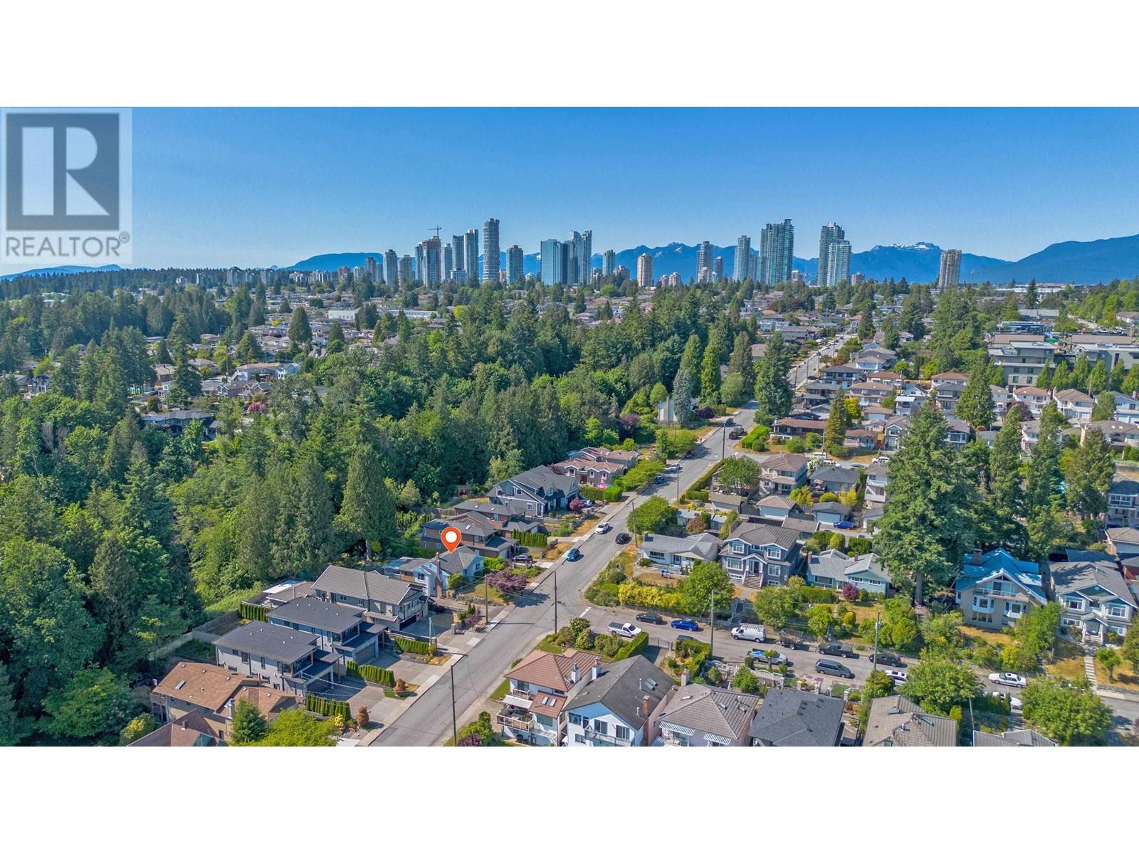7989 Mcgregor Avenue, Burnaby, British Columbia  V5J 4H4 - Photo 4 - R2822716