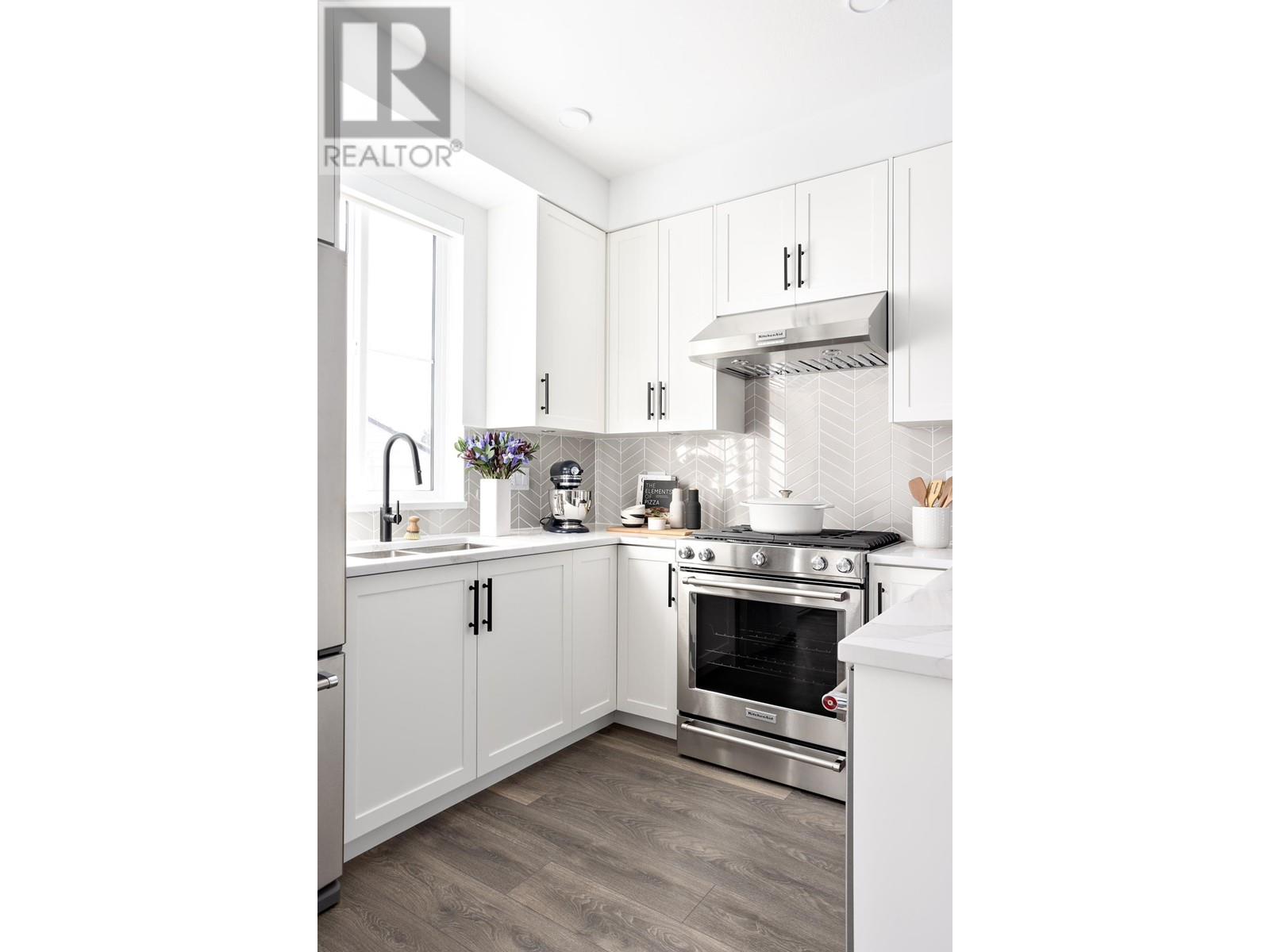 238 720 Robinson Street, Coquitlam, British Columbia  V3J 4G1 - Photo 4 - R2822722