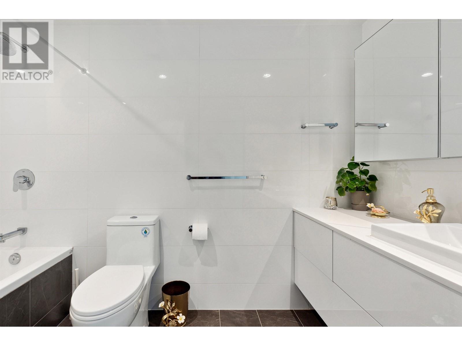 306 1632 Lions Gate Lane, North Vancouver, British Columbia  V7P 3B4 - Photo 22 - R2820477