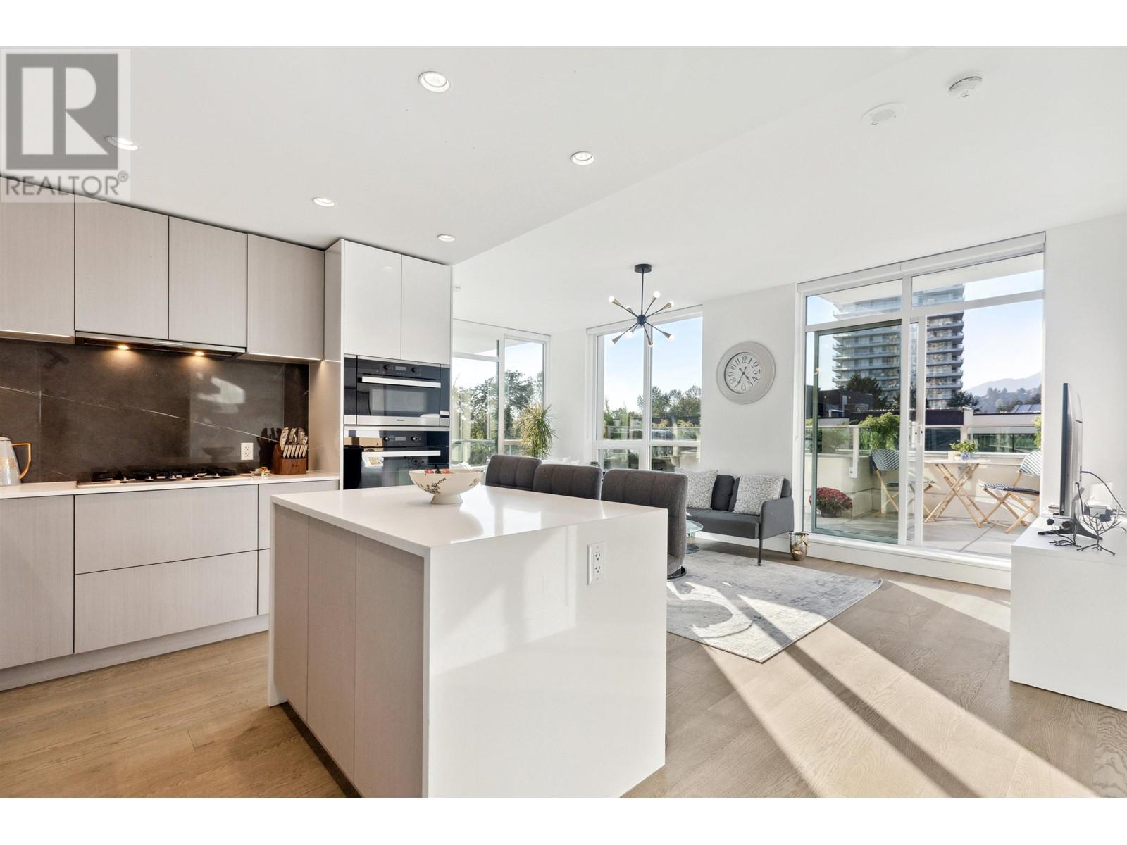 306 1632 Lions Gate Lane, North Vancouver, British Columbia  V7P 3B4 - Photo 11 - R2820477