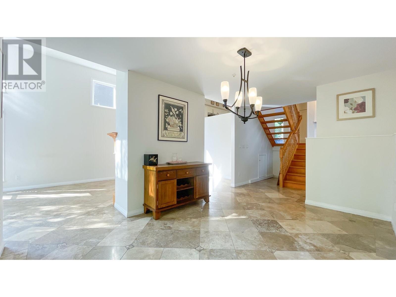 2471 E Kent Avenue North, Vancouver, British Columbia  V5S 2H7 - Photo 15 - R2820191