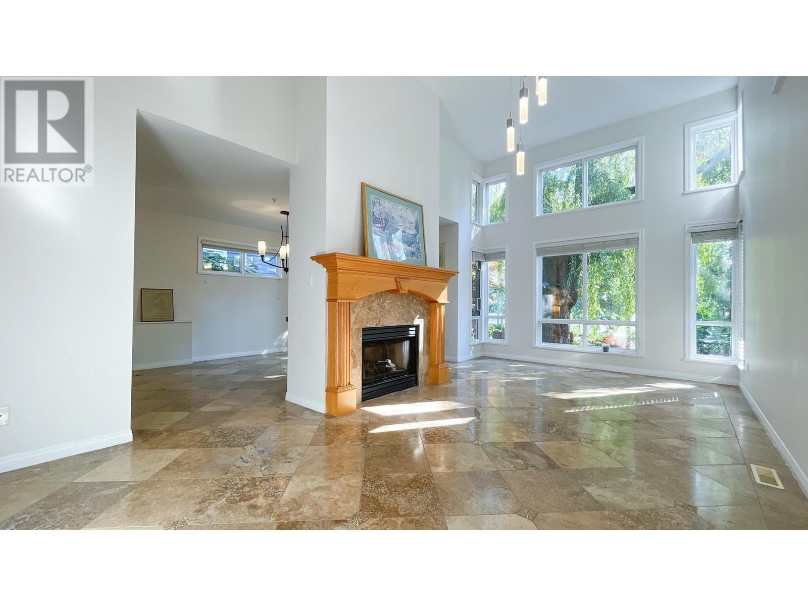 2471 E Kent Avenue North, Vancouver, British Columbia  V5S 2H7 - Photo 1 - R2820191
