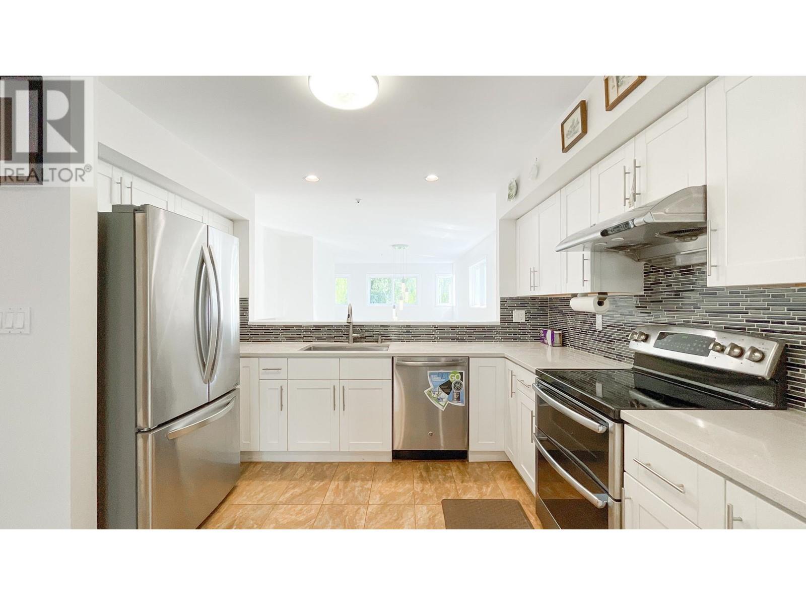 2471 E Kent Avenue North, Vancouver, British Columbia  V5S 2H7 - Photo 12 - R2820191