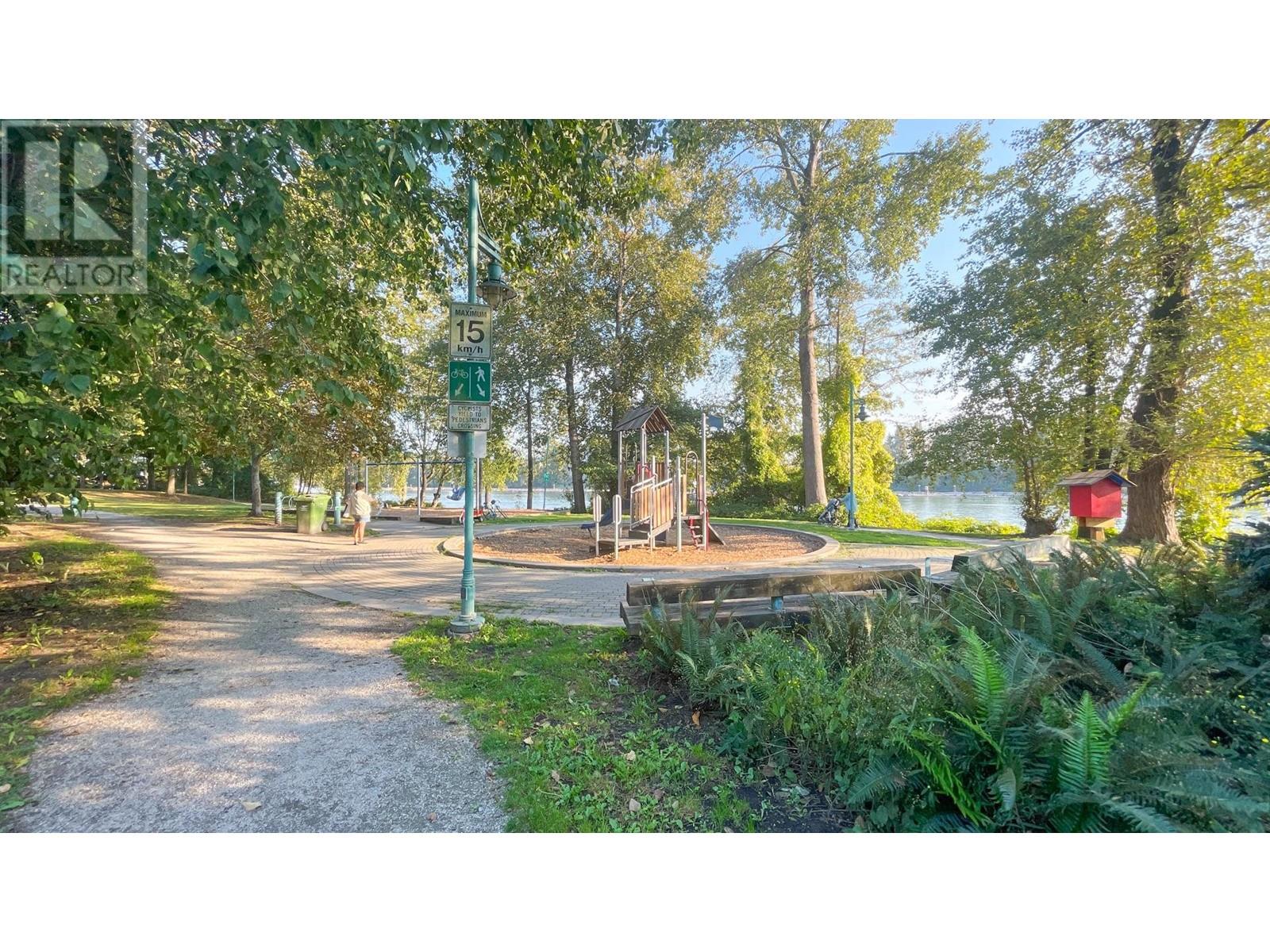 2471 E Kent Avenue North, Vancouver, British Columbia  V5S 2H7 - Photo 33 - R2820191