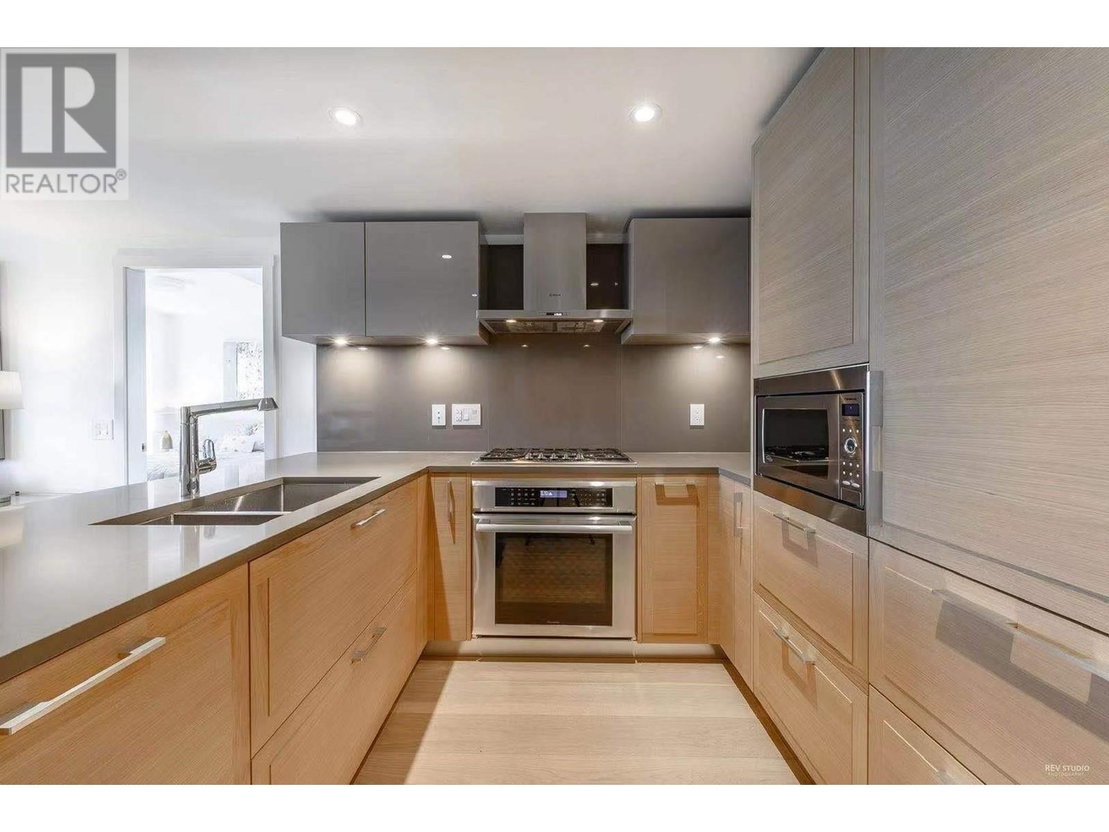 609 1571 W 57th Avenue, Vancouver, British Columbia  V6P 0H7 - Photo 3 - R2822224