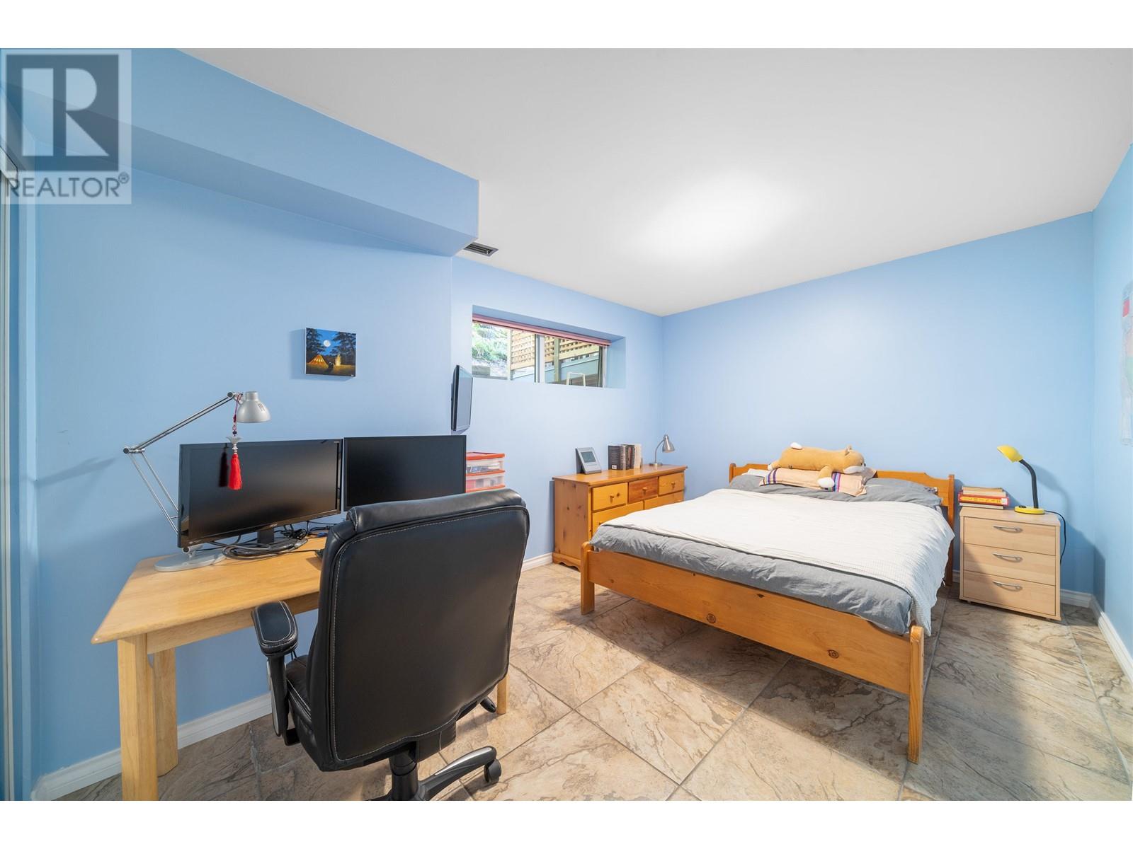 9281 Goldhurst Terrace, Burnaby, British Columbia  V5A 4P3 - Photo 17 - R2822242