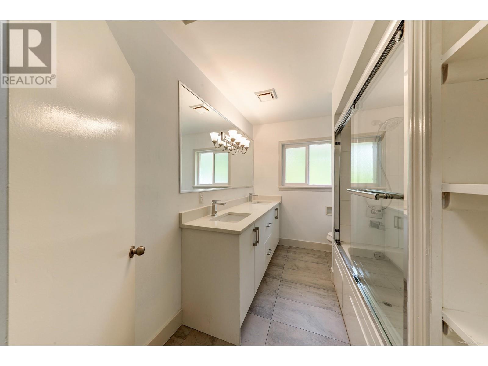 5569 University Boulevard, Vancouver, British Columbia  V6T 1K5 - Photo 14 - R2822465