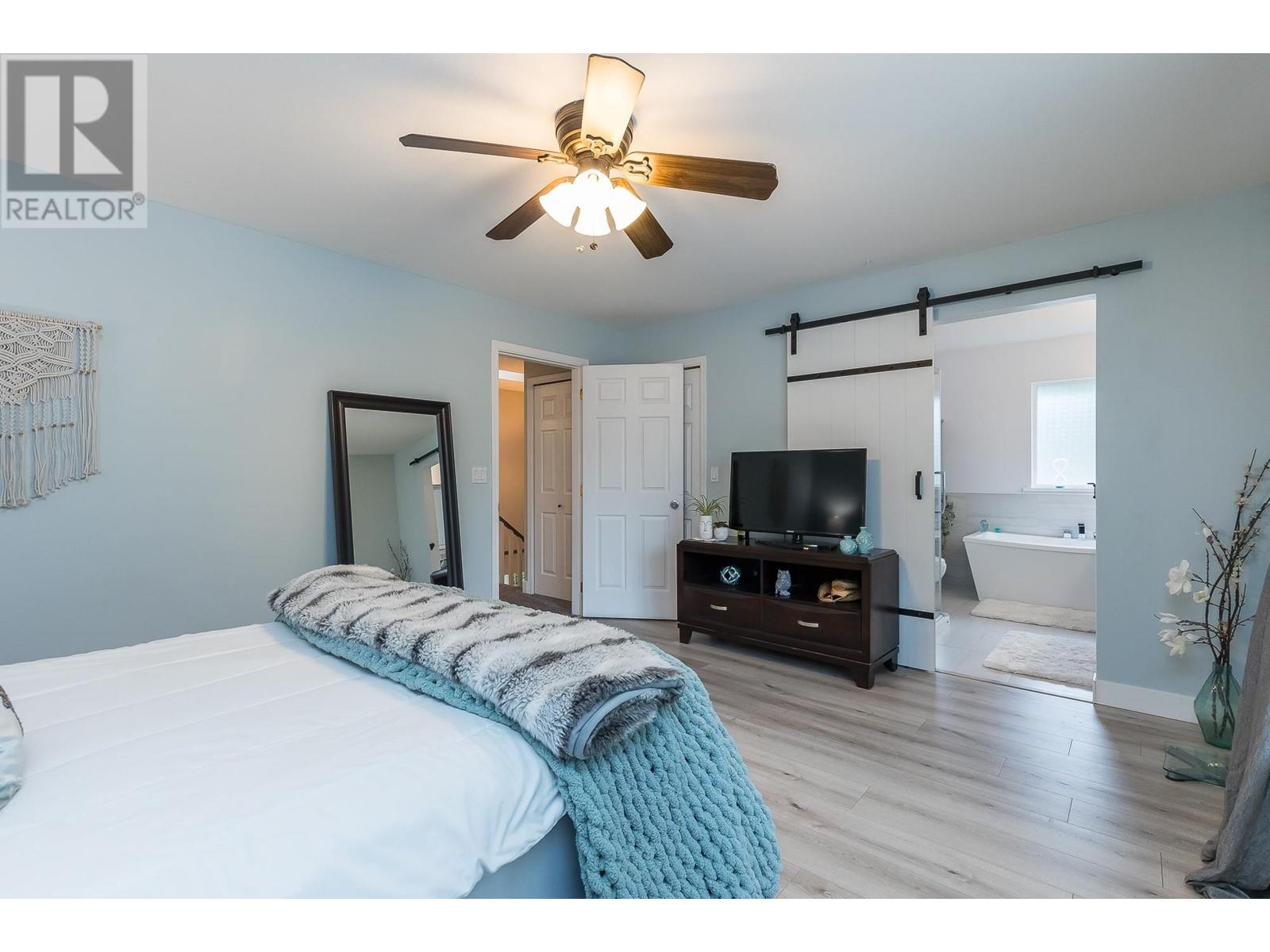 19163 Doerksen Drive, Pitt Meadows, British Columbia  V3Y 2C4 - Photo 22 - R2821777