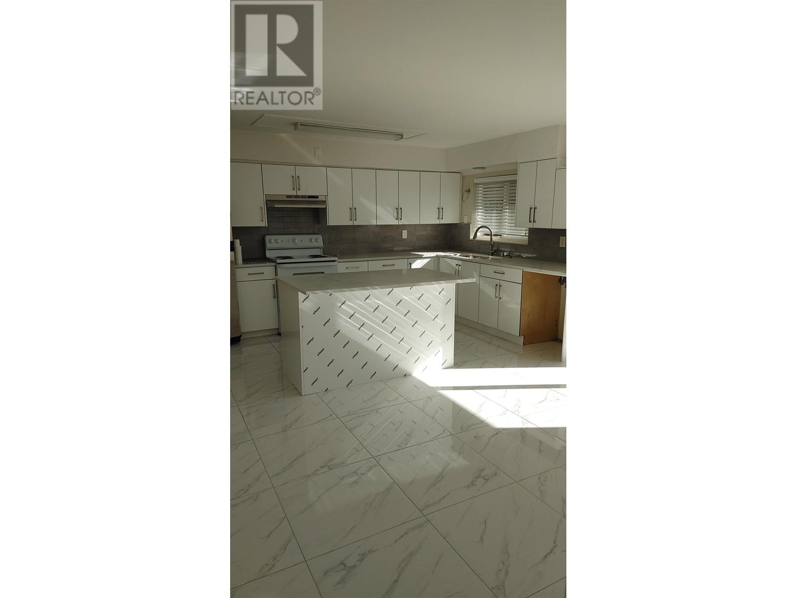 8271 Spires Road, Richmond, British Columbia  V6Y 1W1 - Photo 13 - R2821962