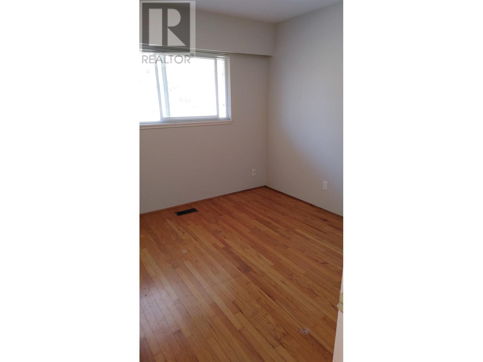 8271 Spires Road, Richmond, British Columbia  V6Y 1W1 - Photo 8 - R2821962