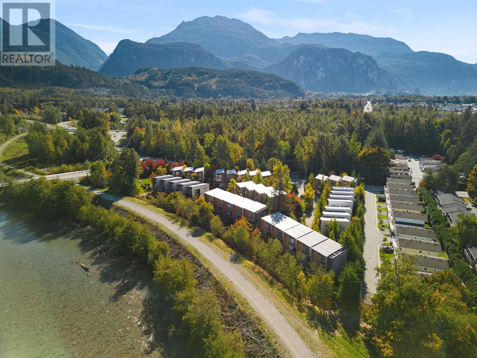 4 39893 Government Road, Squamish, British Columbia  V8B 0G7 - Photo 2 - R2822555