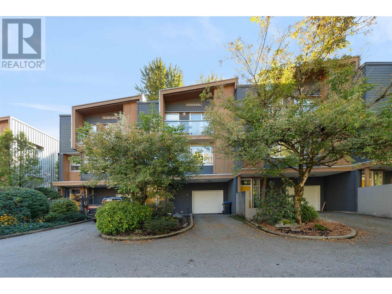 4 39893 GOVERNMENT ROAD, squamish, British Columbia