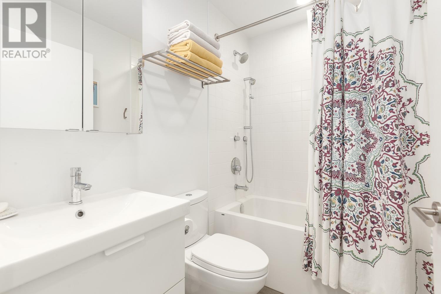 2333 Napier Street, Vancouver, British Columbia  V5L 2P4 - Photo 13 - R2814185