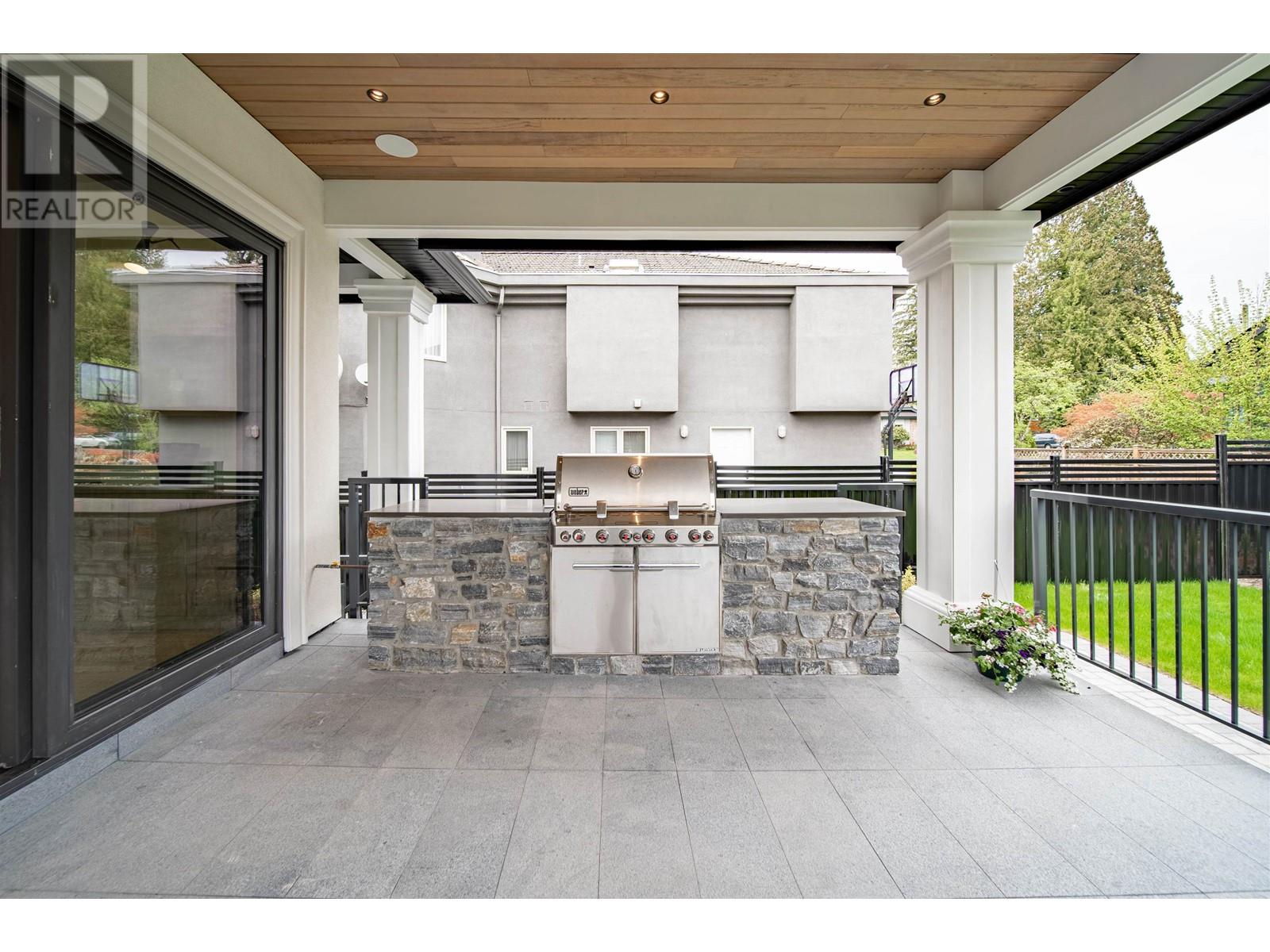 693 Gatensbury Street, Coquitlam, British Columbia  V3J 5G9 - Photo 17 - R2814342