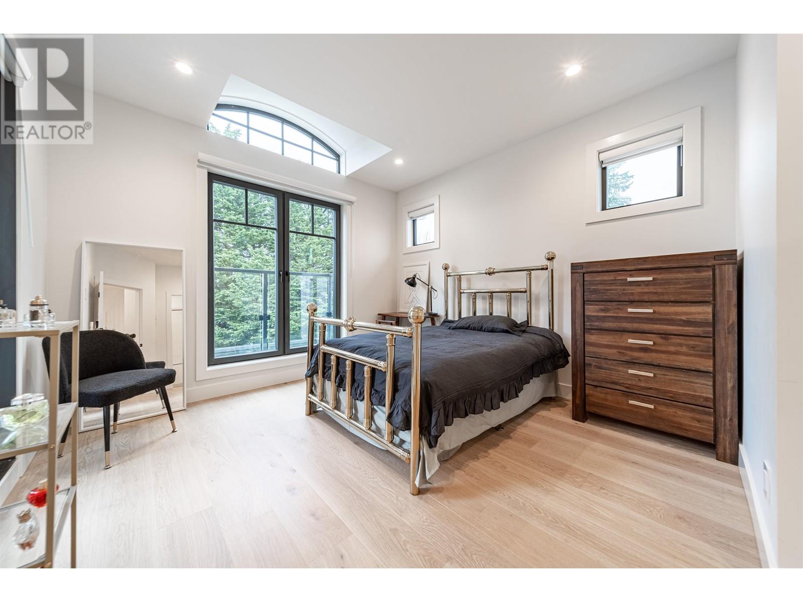 693 Gatensbury Street, Coquitlam, British Columbia  V3J 5G9 - Photo 25 - R2814342